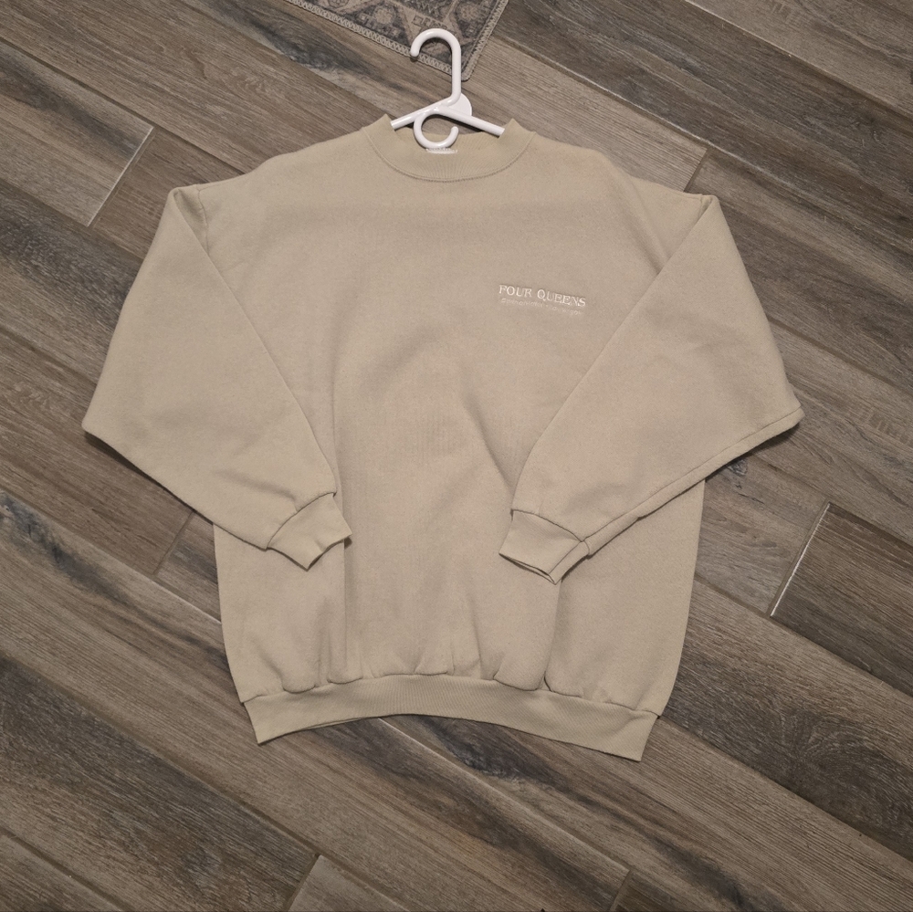 Vintage 90s Four Queens Casino Hotel Las Vegas Sweatshirt Crewneck